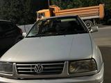 Volkswagen Vento 1995 годаfor1 500 000 тг. в Астана – фото 4