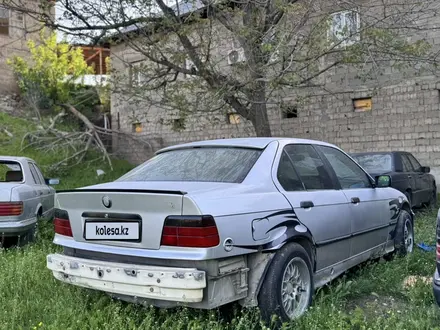 BMW 320 1994 года за 800 000 тг. в Шымкент – фото 4