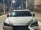 Lexus ES 300h 2020 годаүшін17 200 000 тг. в Актау – фото 3
