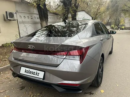 Hyundai Elantra 2021 года за 9 700 000 тг. в Алматы – фото 4