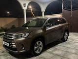 Toyota Highlander 2019 года за 19 500 505 тг. в Тараз – фото 3