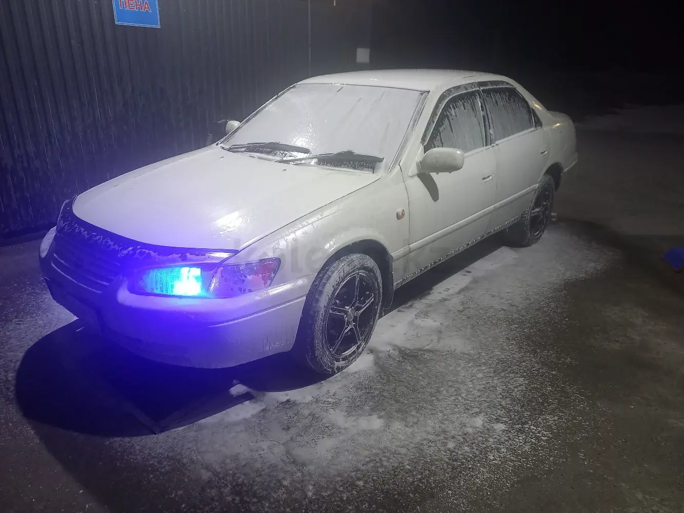 Toyota Camry, 1998