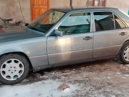 Mercedes-Benz E 230 1992 года за 1 650 000 тг. в Тараз – фото 5