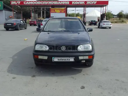 Volkswagen Golf 1993 года за 790 000 тг. в Шымкент