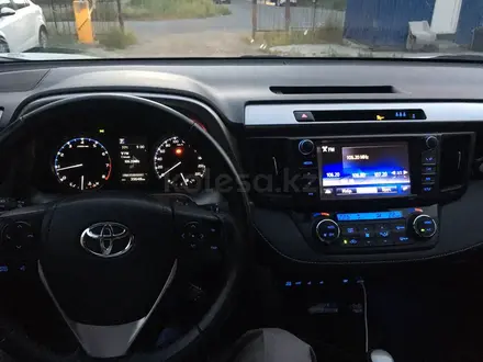 Toyota RAV4 2016 года за 11 800 000 тг. в Актау – фото 5