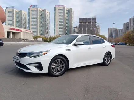 Kia Optima 2020 года за 10 200 000 тг. в Астана