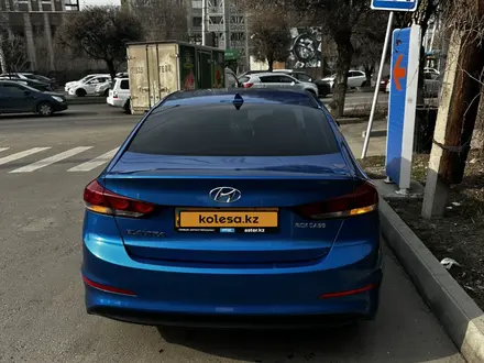 Hyundai Elantra 2016 года за 5 900 000 тг. в Алматы – фото 2