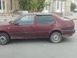 Volkswagen Vento 1993 года за 500 000 тг. в Кокшетау – фото 2