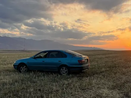 Toyota Carina E 1997 года за 1 600 000 тг. в Алматы – фото 3