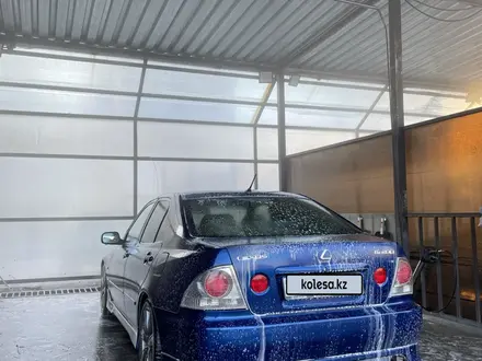 Lexus IS 200 1999 года за 3 800 000 тг. в Алматы – фото 7