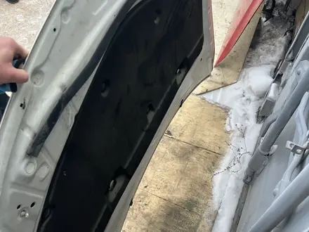 Капот на Toyota Camry 50 оригинал американец за 130 000 тг. в Караганда – фото 4