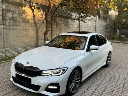 BMW 330 2019 года за 21 000 000 тг. в Алматы