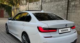 BMW 330 2019 года за 14 900 000 тг. в Алматы – фото 2