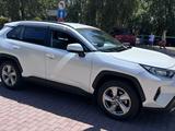 Toyota RAV4 2020 годаүшін14 000 000 тг. в Алматы – фото 2