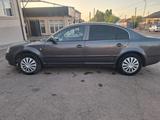 Skoda Superb 2003 года за 1 900 000 тг. в Алматы – фото 2