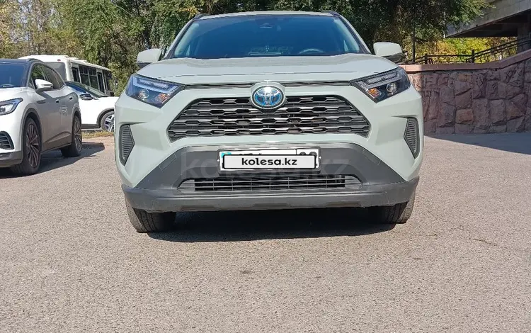 Toyota RAV4 2022 годаfor19 000 000 тг. в Алматы