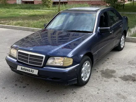 Mercedes-Benz C 180 1997 года за 1 700 000 тг. в Алматы – фото 2