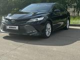 Toyota Camry 2020 года за 15 000 000 тг. в Усть-Каменогорск – фото 2