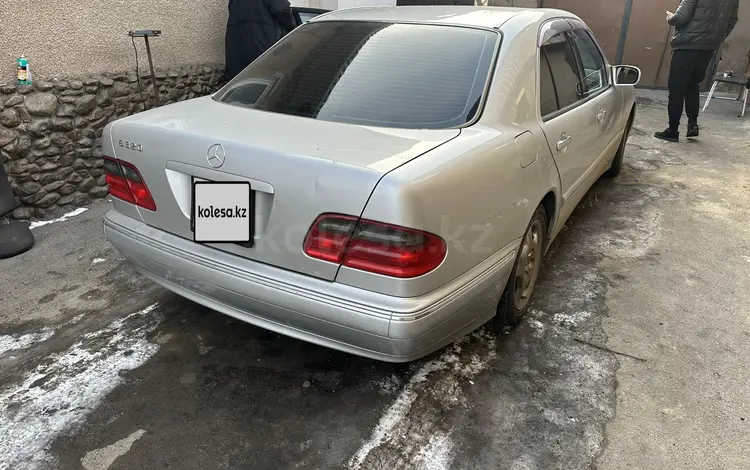 Mercedes-Benz E 320 2001 года за 5 200 000 тг. в Алматы