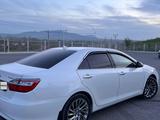 Toyota Camry 2017 годаүшін12 000 000 тг. в Шымкент – фото 3