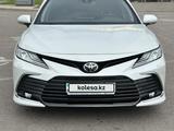 Toyota Camry 2022 годаfor17 000 000 тг. в Алматы