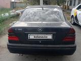 Mercedes-Benz C 180 1994 годаүшін1 800 000 тг. в Атырау – фото 3
