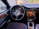 Mercedes-Benz E 220 1991 годаүшін2 000 000 тг. в Кокшетау – фото 4