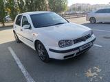 Volkswagen Golf 1998 годаүшін2 200 000 тг. в Актобе