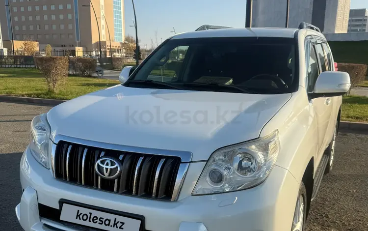 Toyota Land Cruiser Prado 2011 годаүшін13 700 000 тг. в Атырау