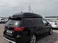 Kia Carnival 2017 года за 12 800 000 тг. в Шымкент – фото 2