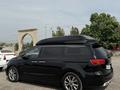 Kia Carnival 2017 года за 12 800 000 тг. в Шымкент – фото 3