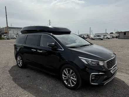 Kia Carnival 2017 года за 12 800 000 тг. в Шымкент – фото 6