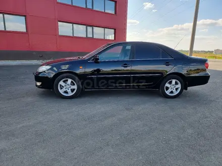 Toyota Camry 2005 года за 7 500 000 тг. в Актобе – фото 3