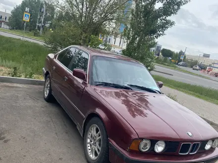 BMW 520 1991 года за 1 200 000 тг. в Астана – фото 2