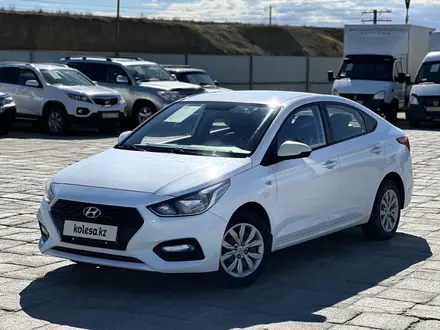 Hyundai Accent 2019 года за 7 300 000 тг. в Атырау