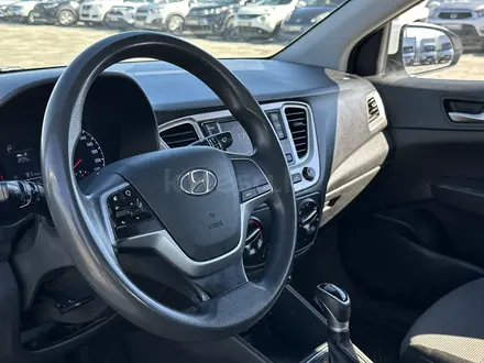 Hyundai Accent 2019 года за 7 300 000 тг. в Атырау – фото 12