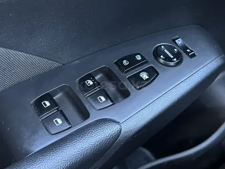 Hyundai Accent 2019 года за 7 300 000 тг. в Атырау – фото 13