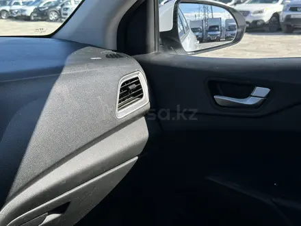 Hyundai Accent 2019 года за 7 300 000 тг. в Атырау – фото 25