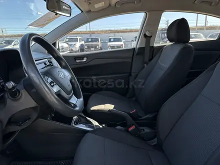 Hyundai Accent 2019 года за 7 300 000 тг. в Атырау – фото 11