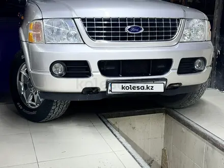 Ford Explorer 2005 года за 6 080 000 тг. в Жанаозен