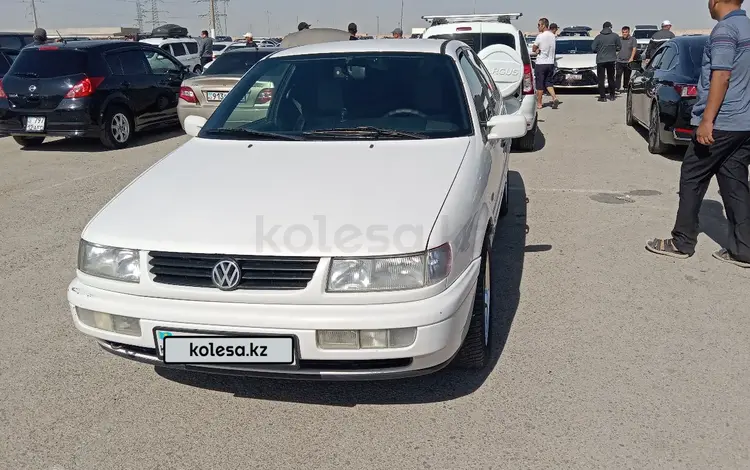 Volkswagen Passat 1995 годаүшін2 700 000 тг. в Актау