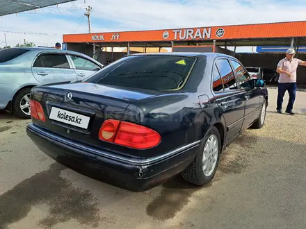 Mercedes-Benz E 230 1995 года за 1 800 000 тг. в Шымкент – фото 7