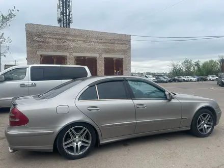 Mercedes-Benz E 320 2004 года за 5 500 000 тг. в Астана – фото 2