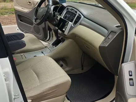 Toyota Highlander 2005 года за 6 800 000 тг. в Алматы – фото 14