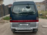 Mitsubishi Delica 1993 годаfor1 300 000 тг. в Алматы – фото 3