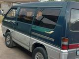 Mitsubishi Delica 1993 годаfor1 300 000 тг. в Алматы – фото 4