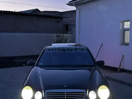 Mercedes-Benz E 420 1997 года за 4 500 000 тг. в Жанаозен – фото 5