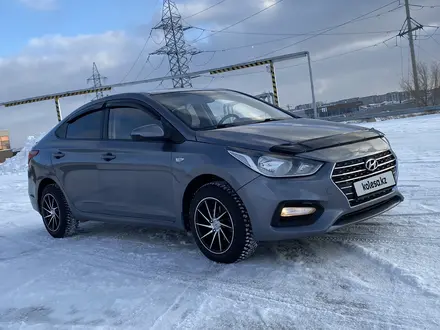 Hyundai Accent 2018 года за 5 600 000 тг. в Астана – фото 2