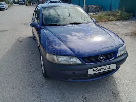 Opel Vectra 1996 года за 1 062 424 тг. в Актобе – фото 2