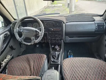 Volkswagen Passat 1994 года за 1 650 000 тг. в Караганда – фото 15